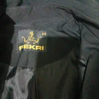 پالتوبارانی|لباس|اردبیل, |دیوار