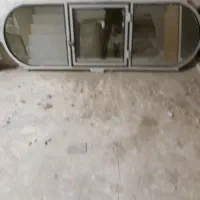 یک عدد پنجره آلومینیوم سالم