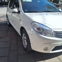 ساندرو اتومات مدل ۱۳۹۵|خودرو سواری و وانت|قم, شهدا|دیوار