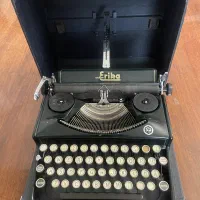 دستگاه تایپ عتیقه