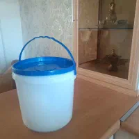 سطل های درب دار تمیز ۱۰ کیلویی