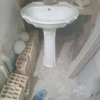 روشویی پایه دار