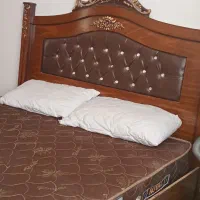 یک تخواب دو نفره ‌