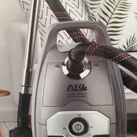 جاروبرقی aeg آکبند