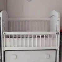 تخت و گهواره نوزاد و کودک|تخت و صندلی بچه|تهران, اسفندیاری|دیوار