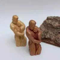 مجسمه جفتی عاشقانه، زن و مرد|مجسمه، تندیس، ماکت|شیراز, اصلاح‌نژاد|دیوار