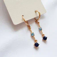گوشواره حلقه ای آویزدار نگینی مدل آبی کیوت