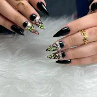 خدمات و آموزش ناخن،مژه،فیشال،کراتین با مدرک فنی|خدمات آرایشگری و زیبایی|شیراز, کوشک میدان|دیوار