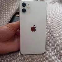 اپل iPhone 11 با حافظهٔ ۱۲۸ گیگابایت