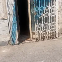 مغازه دو کله بالکن دار تو دل مترو