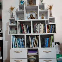 کتابخانه سفید ام دی اف در حد نو