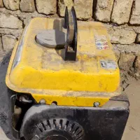 موتور برق کوچک قدیمی ژنراتور بنزینی پرتابل|ابزارآلات|تهران, اتحاد|دیوار