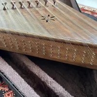 فروش سنتور دو مهر استاد بیژن در حد نو استفاده نشده