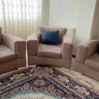 مبل راحتی ۹ نفره در شاهین ویلا|مبلمان خانگی و میز عسلی|کرج, بنیاد|دیوار