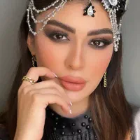 خدمات تخصصی میکاپ عروس و همراهی