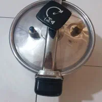 زودپز هشت لیتری قدیمی دو سوت