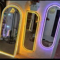 اینه ایستاده