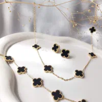 ستزنانه و مردانه پرطرفدار|بدلیجات|بروجرد, |دیوار