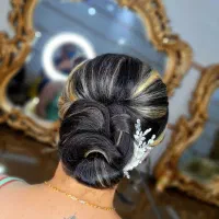 میکاپ و شینیون با نازلترین قیمت|خدمات آرایشگری و زیبایی|رشت, دیانتی|دیوار