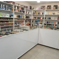 قفسه چوبی به همراه کانتور جلو