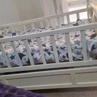 تخت کنارمادر