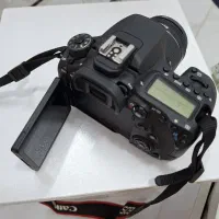 دوربین کنون 90Dبا لنز۱۸-۵۵،رم۱۲۸،باطری زاپاس و کیف