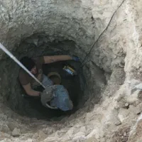 چاه کن با مصالح