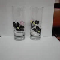 لیوان گلدار