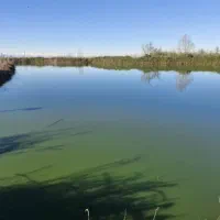 فروش-استخر-گرمابی-با-پروانه-بهره-برداری