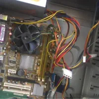 مانیتور---کیس کامپیوتر|قطعات و لوازم جانبی رایانه|بروجرد, |دیوار