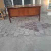 میز تحریر قهوه ای ۱۷۰×۷۰ و میز دودی تحریر