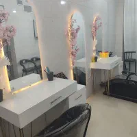 لوازم سالن|آرایشگاه و سالن‌های زیبایی|نیشابور, گنبد سبز|دیوار