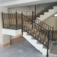 نرده راه‌پله فلزی