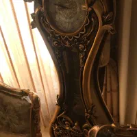 ساعت ایستاده طلایی