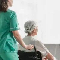 اعزام و استخدام پرستار مراقب بهیار کودک