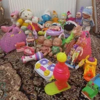 فروش انواع عروسک ‌و اسباب بازی در حد نو