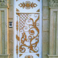 رنگ آمیزی ساختمان درب و پنجره اتاق کمدو کابینت و..