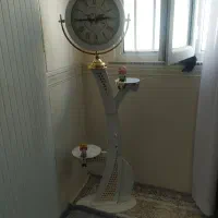ساعت ایستاده
