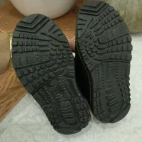 کفش و کلاه کودک|کفش و لباس بچه|رشت, کوی جام جم|دیوار
