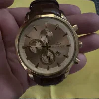 ساعت الگانس یک متوره در جد نو نو