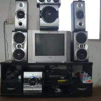 دهزار وات دوبرابر اسپیکر بزرگ صداش بیشتره فلش خور