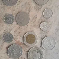 تعدادی سکه قدیمی