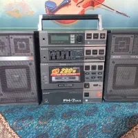 رادیو قدیمی|کلکسیون اشیاء عتیقه|بیرجند, |دیوار