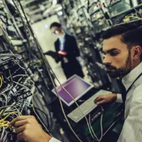 پشتیبانی کامپیوتر،شبکه حرفه‌ای ، آنلاین و حضوری