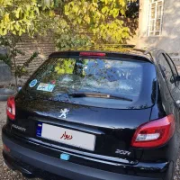 پژو ۲۰۷ سقف فلز مدل ۱۴۰۴|خودرو سواری و وانت|شیراز, شهرک سراج‎|دیوار