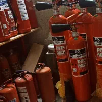 کپسول آتش نشانی|ابزارآلات|شیراز, صاحب الزمان|دیوار