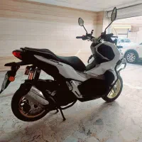 adv150|موتورسیکلت|رشت, کاکتوس|دیوار