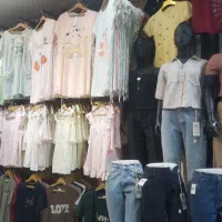 فروشند پوشاک