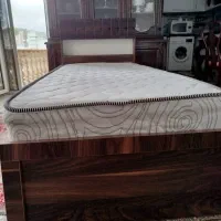 تخت و خوش خواب و دراور  در حد نو