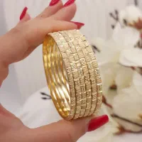النگو طلا روس